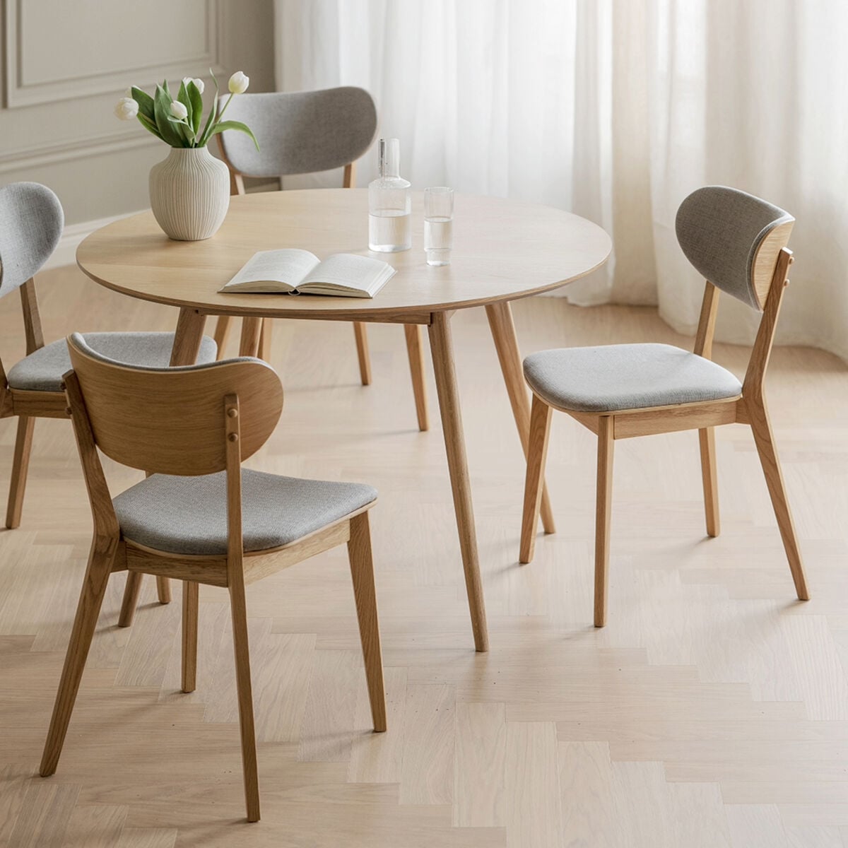 Rowico Home Yumi ruokapöytä pyöreä Ø115cm lakattu viilutettu mdf kansi