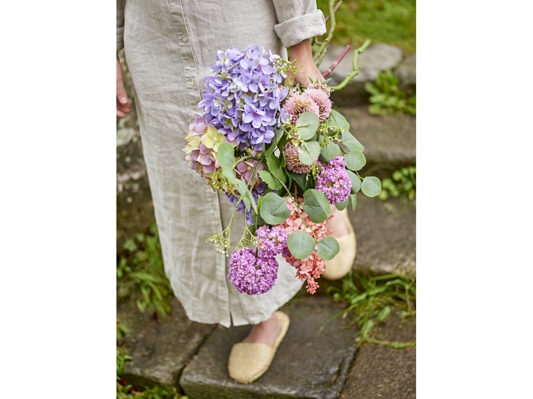 BLOOMINGVILLE Edge kukkakimppu, keinotekoisia kukkia, violetti